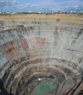 Мирный