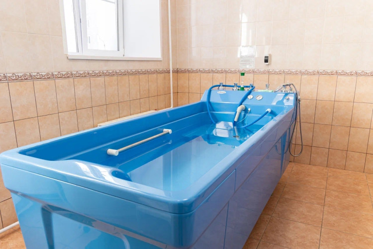 Подводный душ-массаж